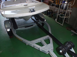 ウインチで引っ張る