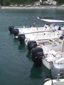 並んでますねぇ～