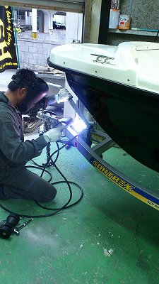 バウスタンド加工