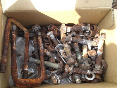 交換したボルト