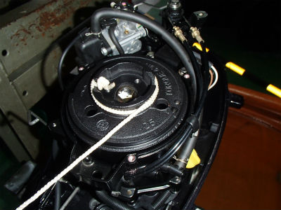 ロープを巻きつけ