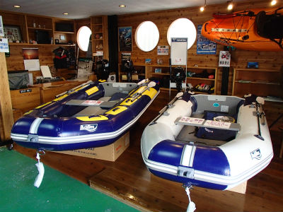 アキレスボート　入荷