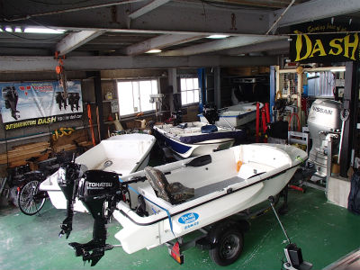 スモールボート　いっぱい