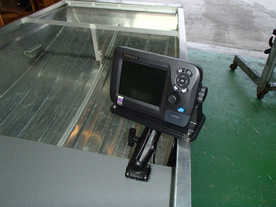GPS/魚探　取付