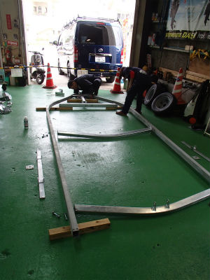 ボートトレーラー