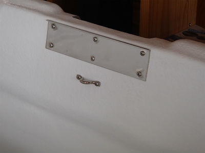 アイストラップ取付