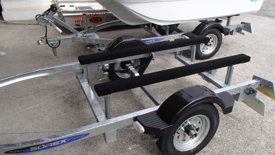 トレーラー入荷