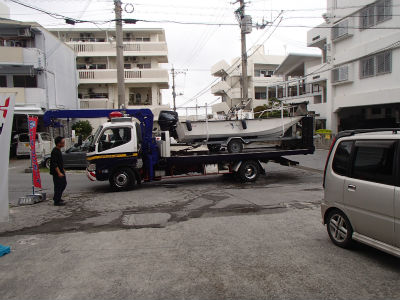 ボストンホエラー　到着