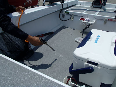 ボートを洗います