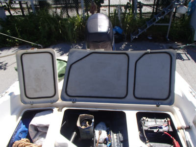 マリーナで作業