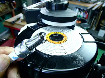 スパークプラグ清掃