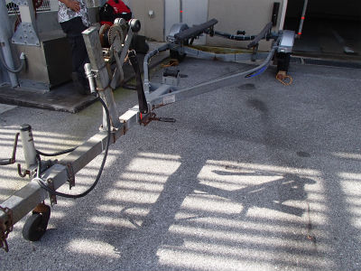 トレーラー確認