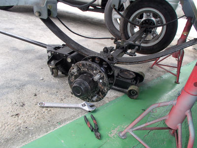 トレーラー整備