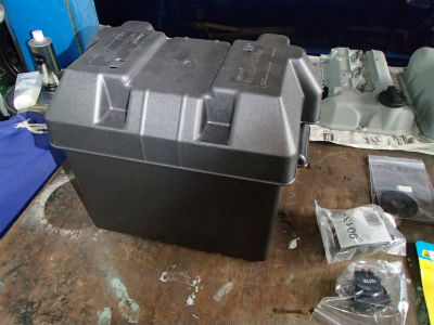 バッテリーボックス