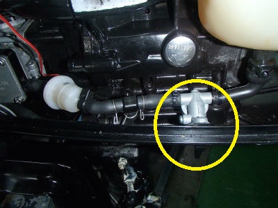 フューエルコック交換