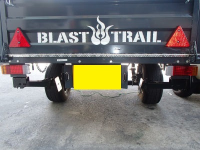 アウトリガー取付