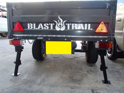 アウトリガー取付