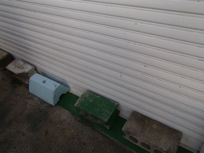 シャッター押さえ