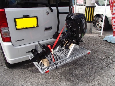 ヒッチキャリア