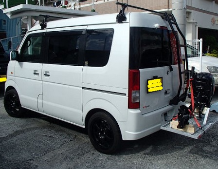 ヒッチキャリア