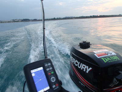 ２スト　５馬力船外機