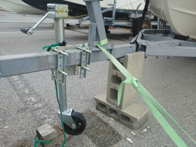 マリーナで作業