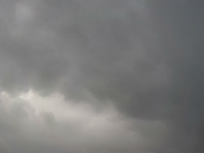 降ったり　やんだり