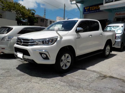 NEW　HILUX
