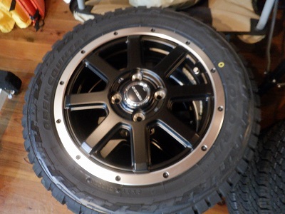 タイヤホイール入荷