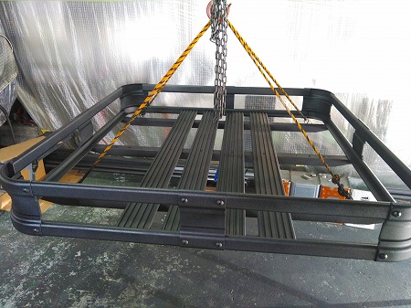 ルーフラック　ラプターライナー塗装